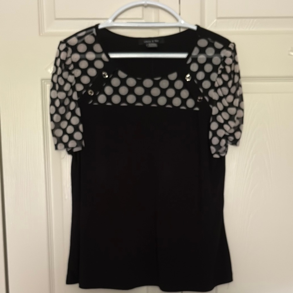 Chico's Black and Gray Puff Sleeve Graphic Blouse